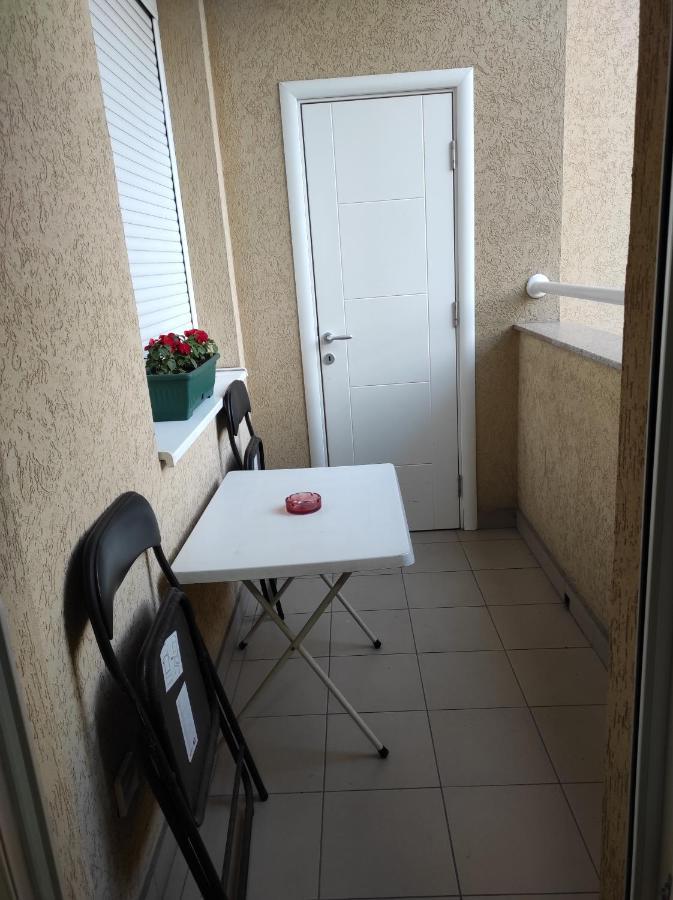 Apartman Marina Sa Garazom Novi Sad Dış mekan fotoğraf