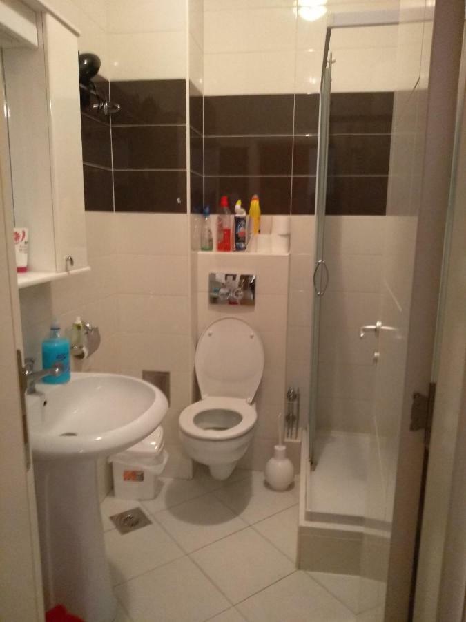 Apartman Marina Sa Garazom Novi Sad Dış mekan fotoğraf